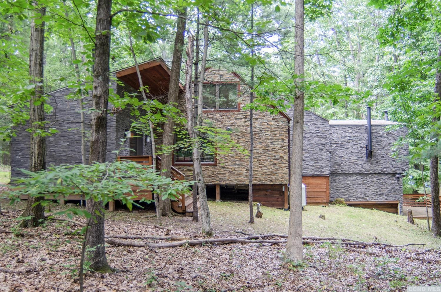 39 Shore Road Ancram, NY 12503 - Photo 5 of 27 Photo 5
