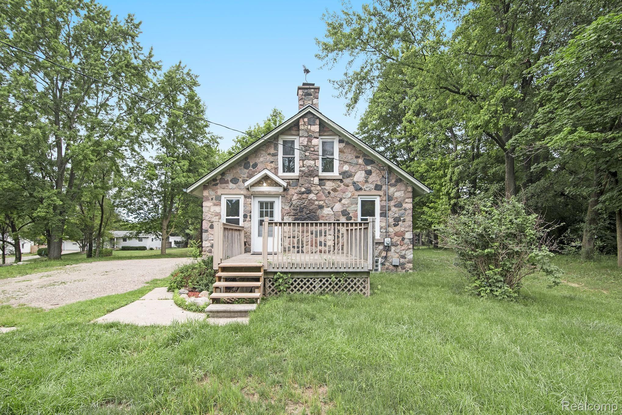 1290 Bowers Road Lapeer, MI 48446 - Photo 32 of 39 30.jpg