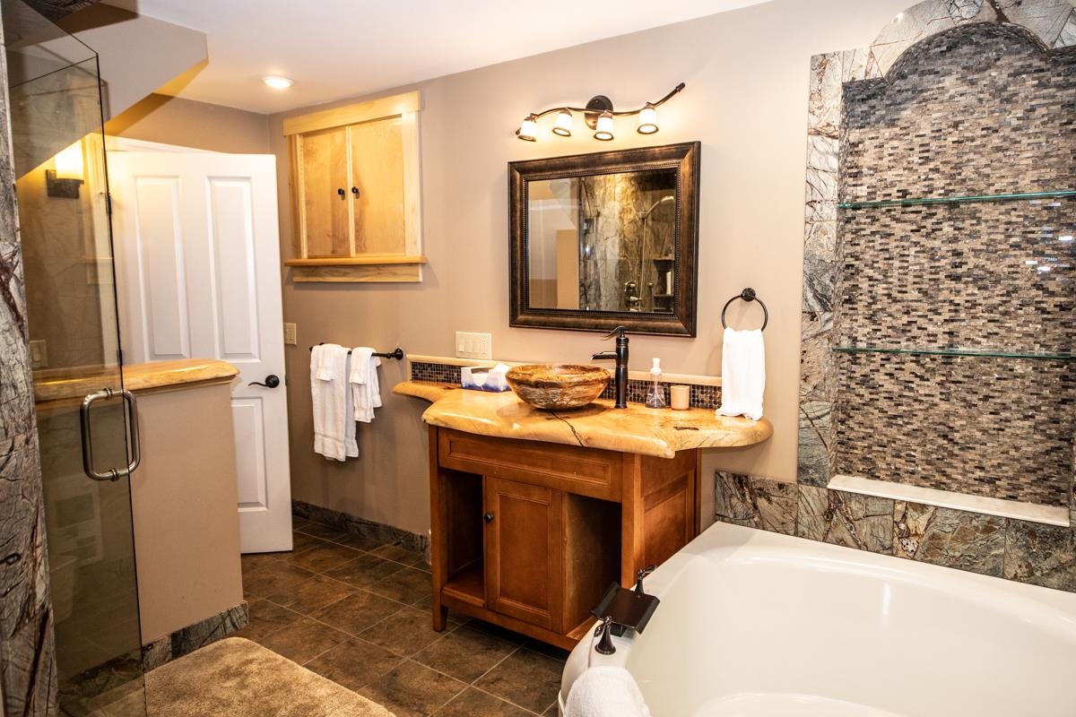 879 East Ash Road, Unit 7 Plymouth, VT 05056 - Photo 11 of 38