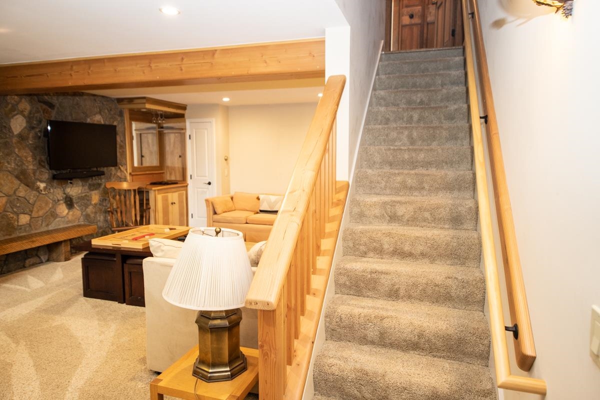 879 East Ash Road, Unit 7 Plymouth, VT 05056 - Photo 16 of 38