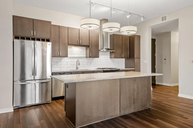 $4,535 | 465 Nicollet Mall, Unit 2406, Minneapolis, MN 55401