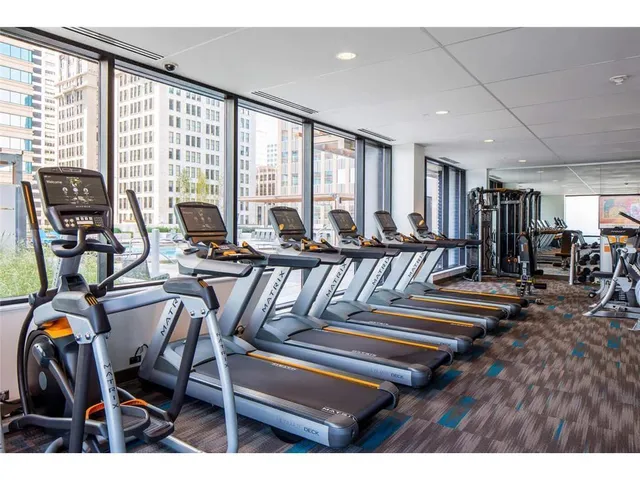 $4,535 | 465 Nicollet Mall, Unit 2406, Minneapolis, MN 55401