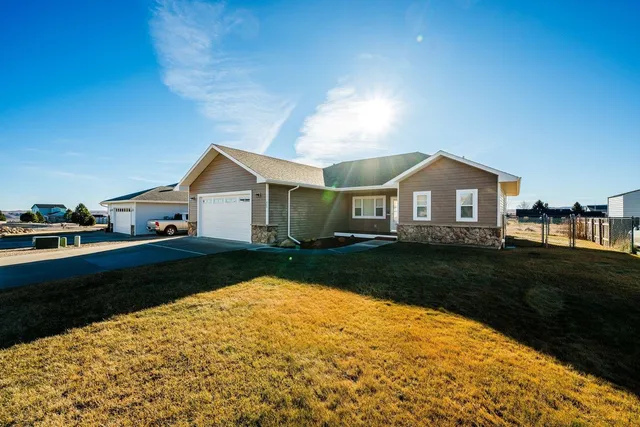 $375,000 | 503 North Pinnacle Drive, Buffalo, WY 82834