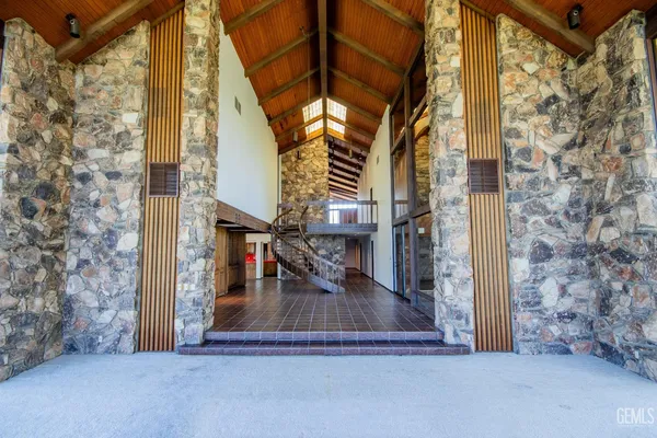 $1,399,000 | Undisclosed Address, Bakersfield, CA 93306