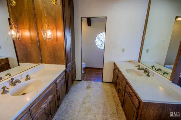 $1,399,000 | Undisclosed Address, Bakersfield, CA 93306