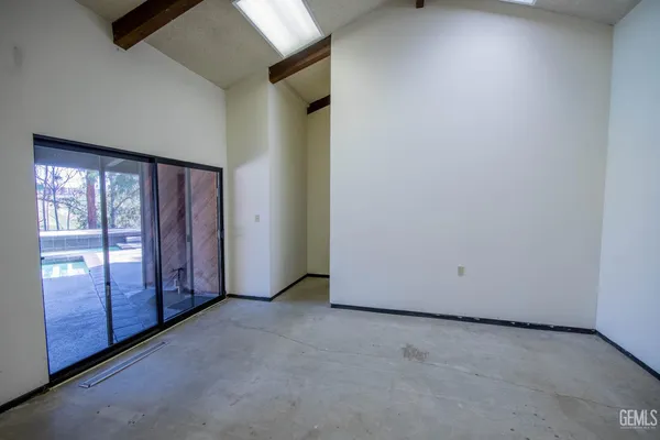 $1,399,000 | Undisclosed Address, Bakersfield, CA 93306