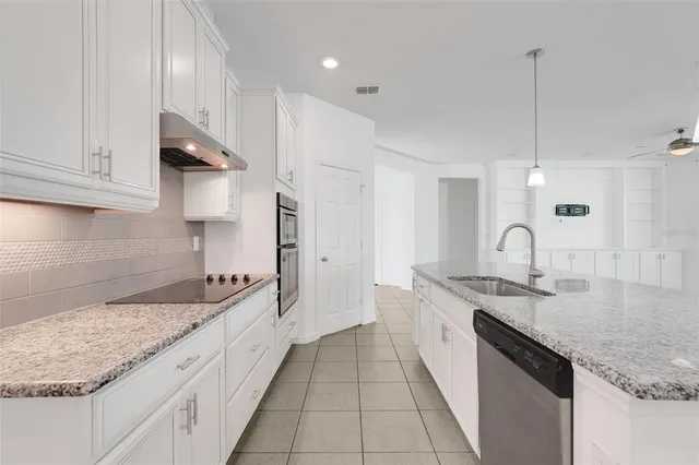 $800,000 | 13848 Peach Orch Way, Winter Garden, FL 34787