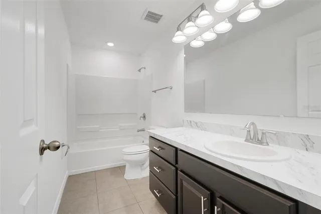 $800,000 | 13848 Peach Orch Way, Winter Garden, FL 34787