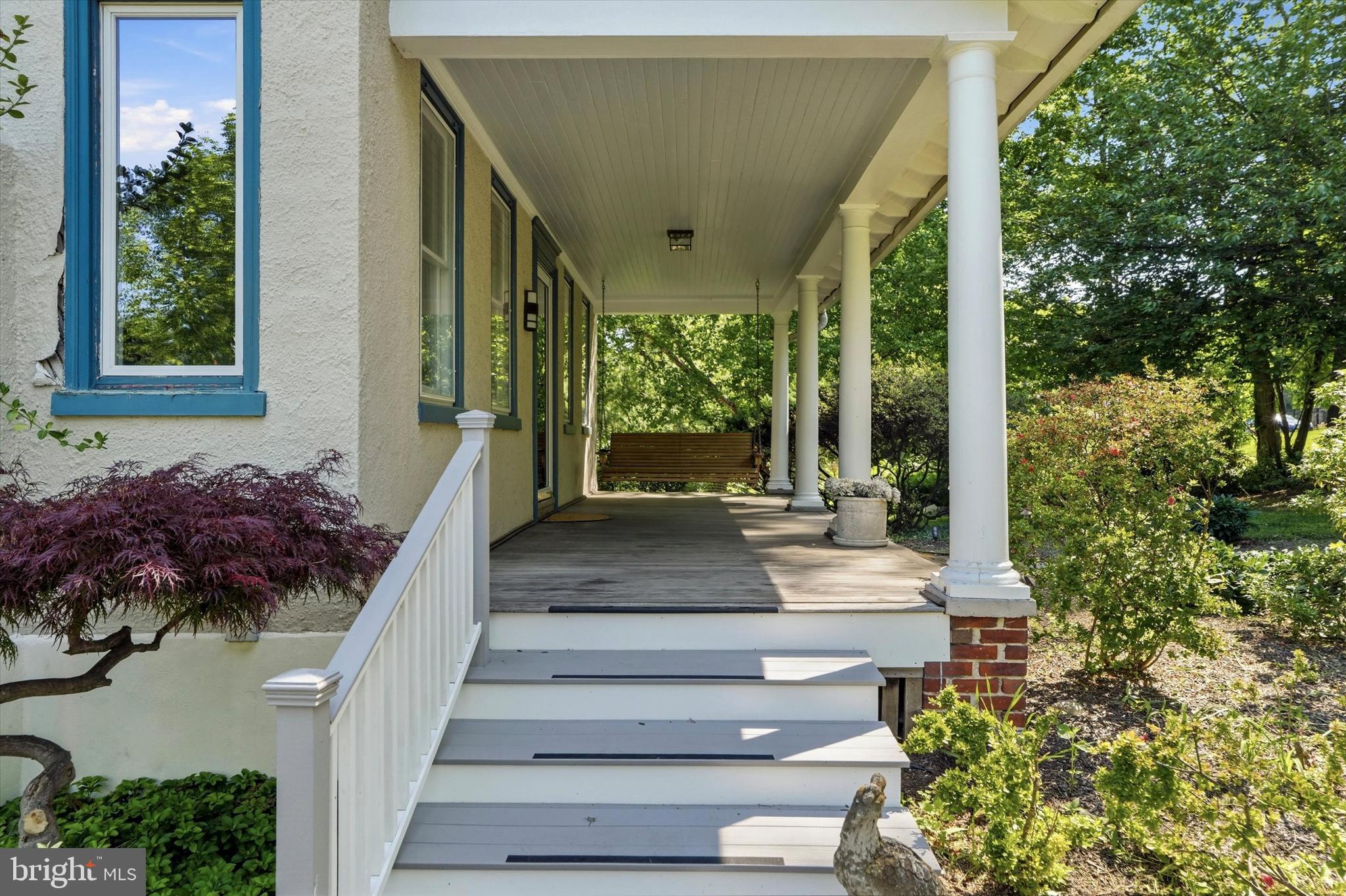 1054 Croton Road Wayne, PA 19087 - Photo 4 of 38