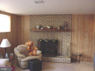 114 Dorchester Road Mount Laurel, NJ 08054 - Photo 4 of 4 Gallery Image 4