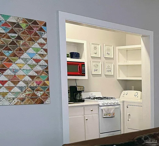 a close up view of washer and dryer