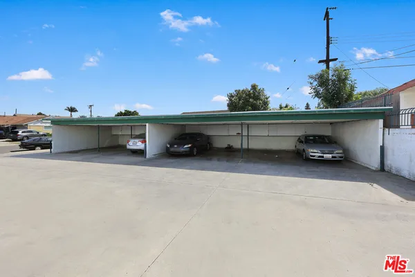 $2,900,000 | 500 South 6th Street, Montebello, CA 90640