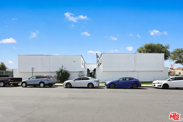 $2,900,000 | 500 South 6th Street, Montebello, CA 90640