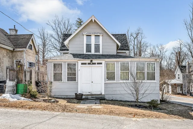 $234,999 | 2 Lakeview Avenue, Sterling, MA 01564