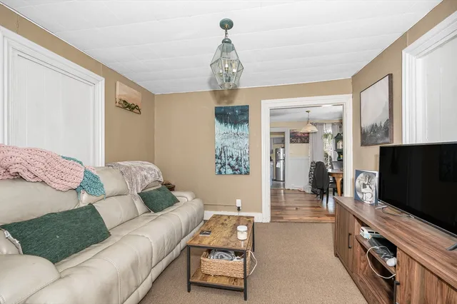 $234,999 | 2 Lakeview Avenue, Sterling, MA 01564