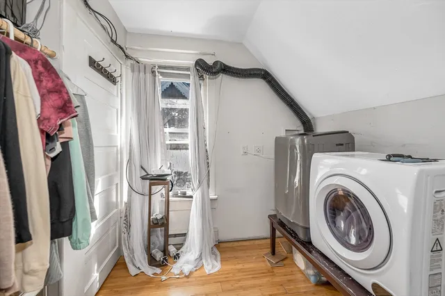 $234,999 | 2 Lakeview Avenue, Sterling, MA 01564