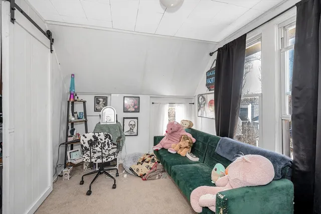 $234,999 | 2 Lakeview Avenue, Sterling, MA 01564