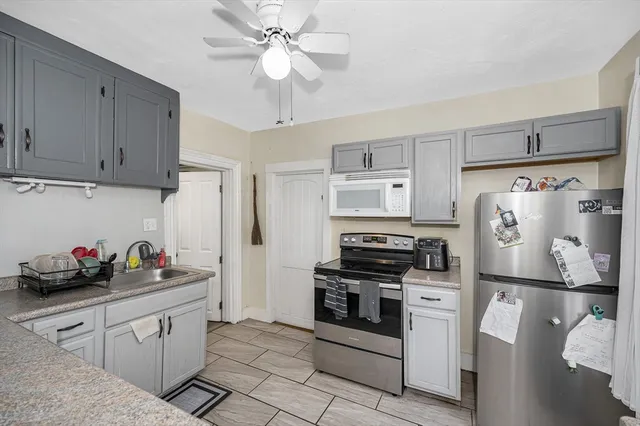 $234,999 | 2 Lakeview Avenue, Sterling, MA 01564