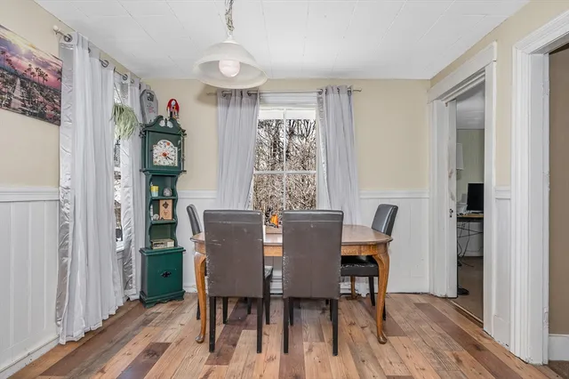 $234,999 | 2 Lakeview Avenue, Sterling, MA 01564