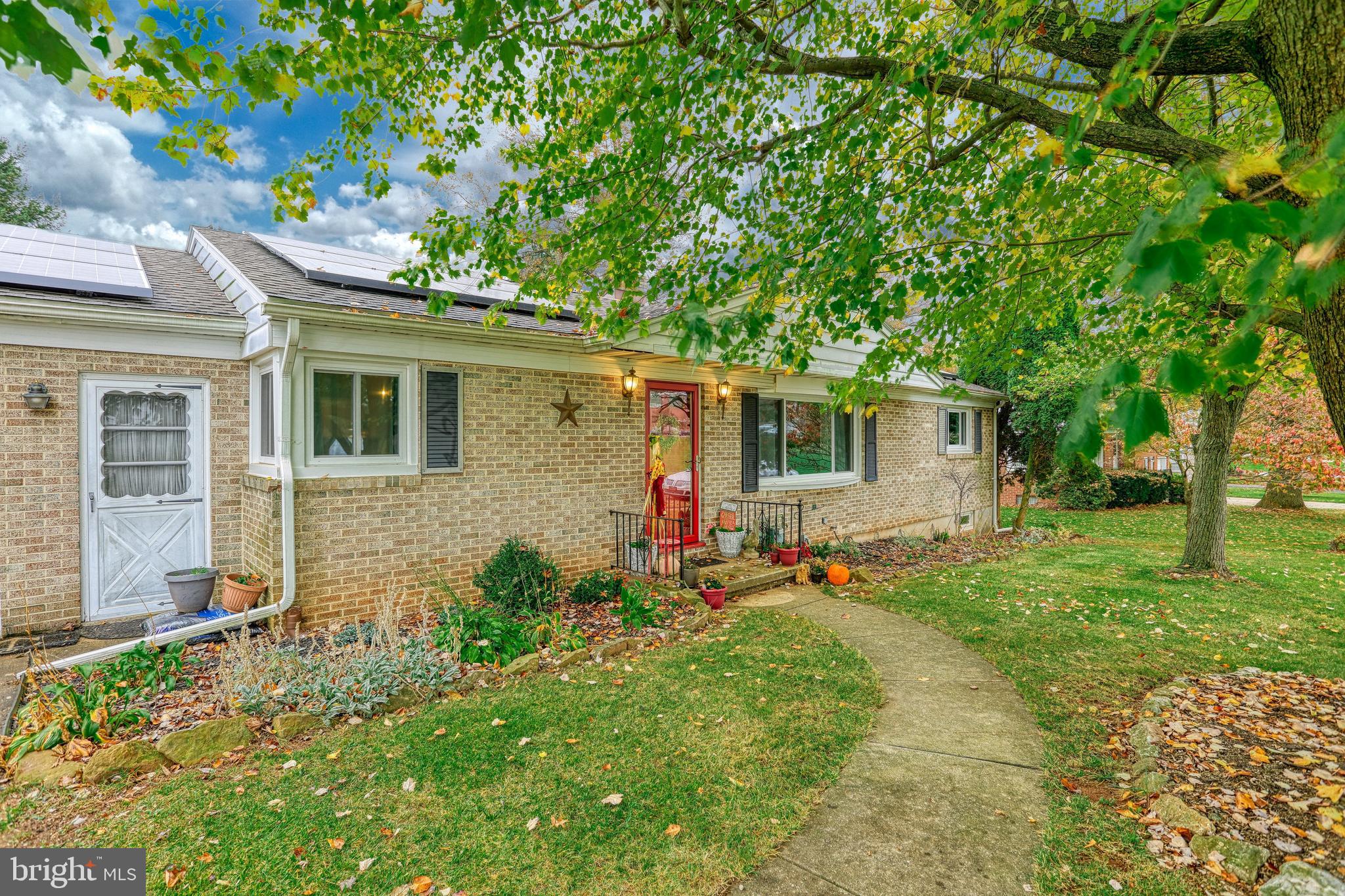 1967 Brenda Road York, PA 17408 - Photo 3 of 49 Gallery Image 3
