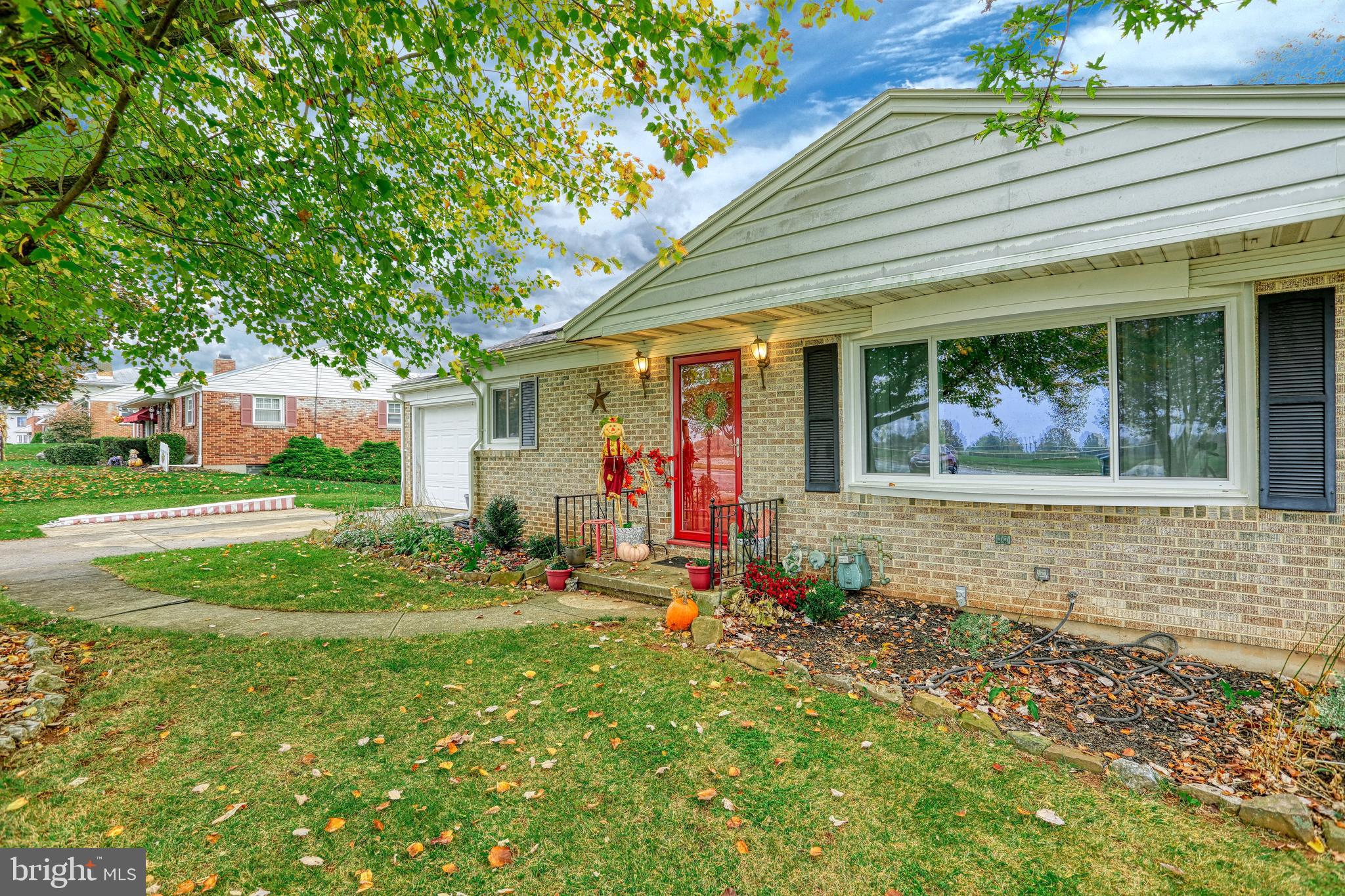 1967 Brenda Road York, PA 17408 - Photo 4 of 49 Gallery Image 4