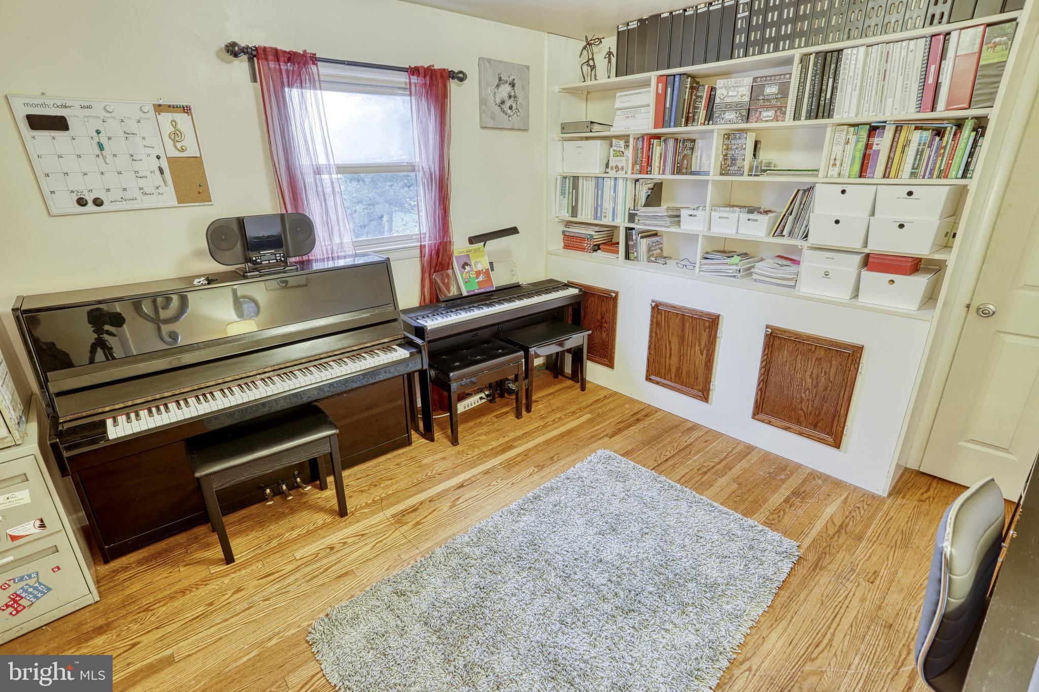 1967 Brenda Road York, PA 17408 - Photo 36 of 49 Gallery Image 36