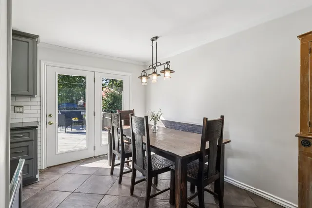 $639,000 | 28 East 55th Street, Hinsdale, IL 60521