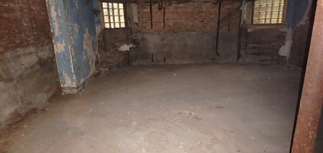 8217 South Rhodes Avenue Chicago, IL 60619 - Photo 10 of 22 a view of a bathroom