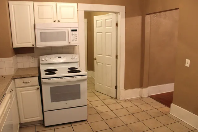 $200,000 | 1631 North Fairview Avenue, Wichita, KS 67203