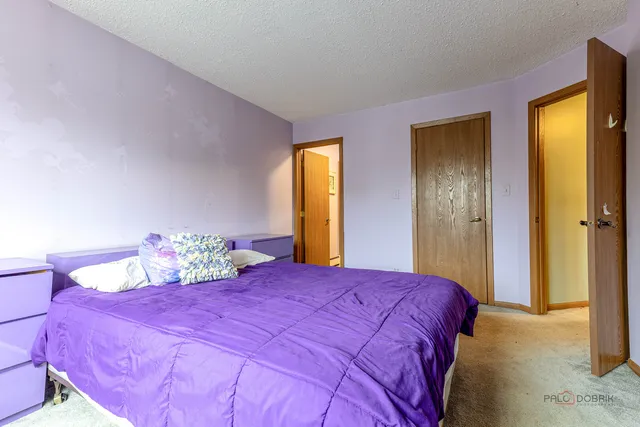 $205,000 | 15 Echo Court, Unit 8, Vernon Hills, IL 60061