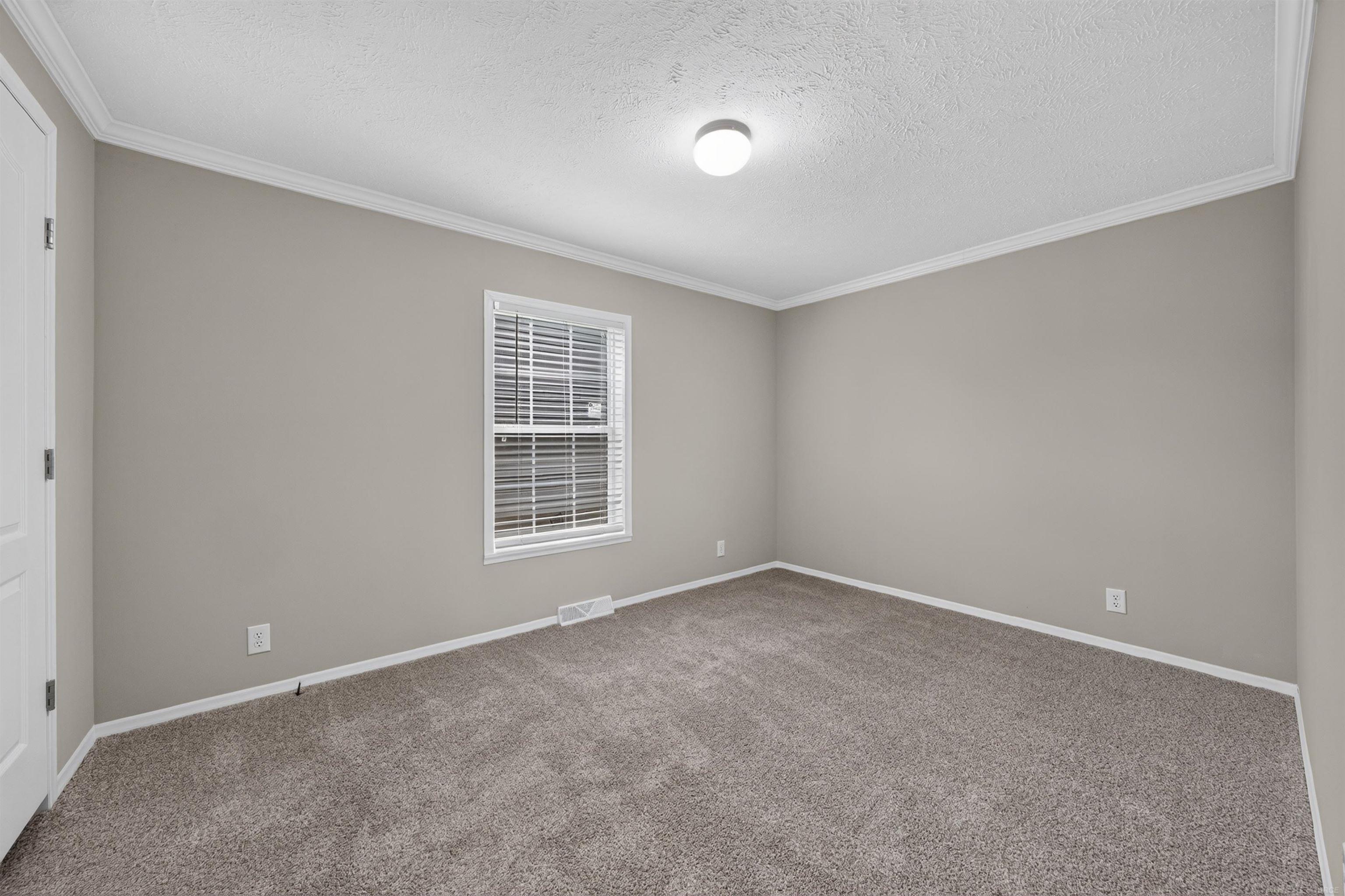 262 Riviera Drive Lapeer, MI 48446 - Photo 9 of 16 50212183-db952f46-cc40-4525-bdf1-aa90691d7057.JPG