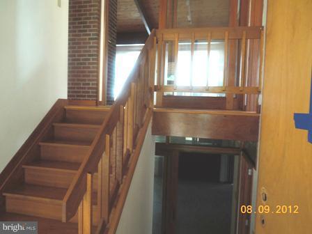 2241 Allen Road Berryville, VA 22611 - Photo 3 of 30 foyer