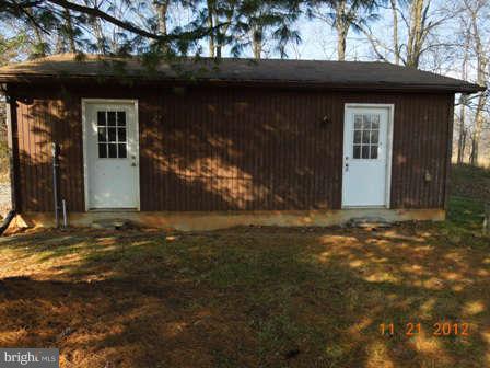 2241 Allen Road Berryville, VA 22611 - Photo 28 of 30 Side view of two car detached garage
