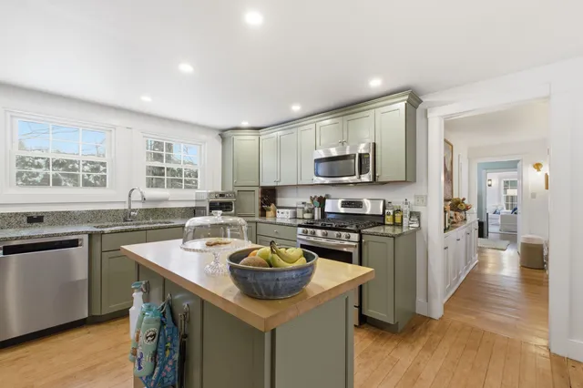 $1,425,000 | 4946 S Road, Woodstock, VT 05071