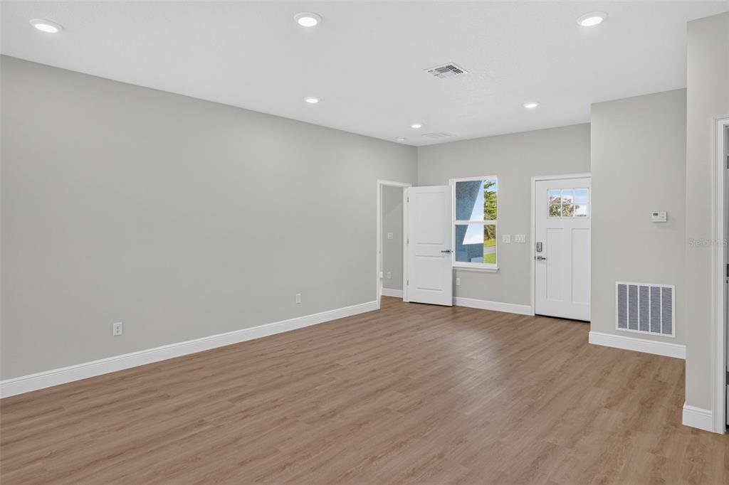 4548 Southwest 155th Place Road Ocala, FL 34473 - Photo 7 of 30
