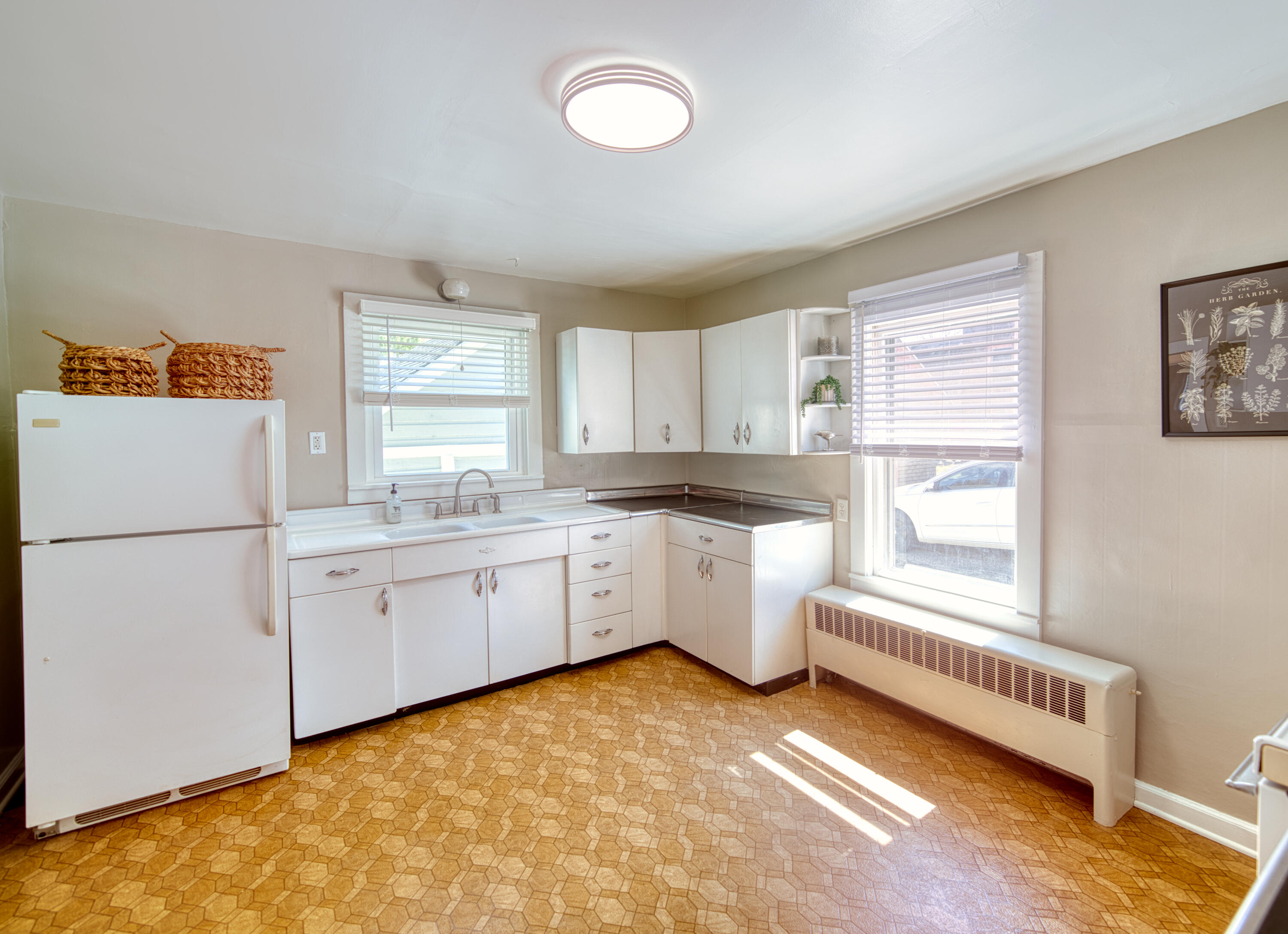 308 North High Street Fort Atkinson, WI 53538 - Photo 10 of 22 Kitchen - View 1