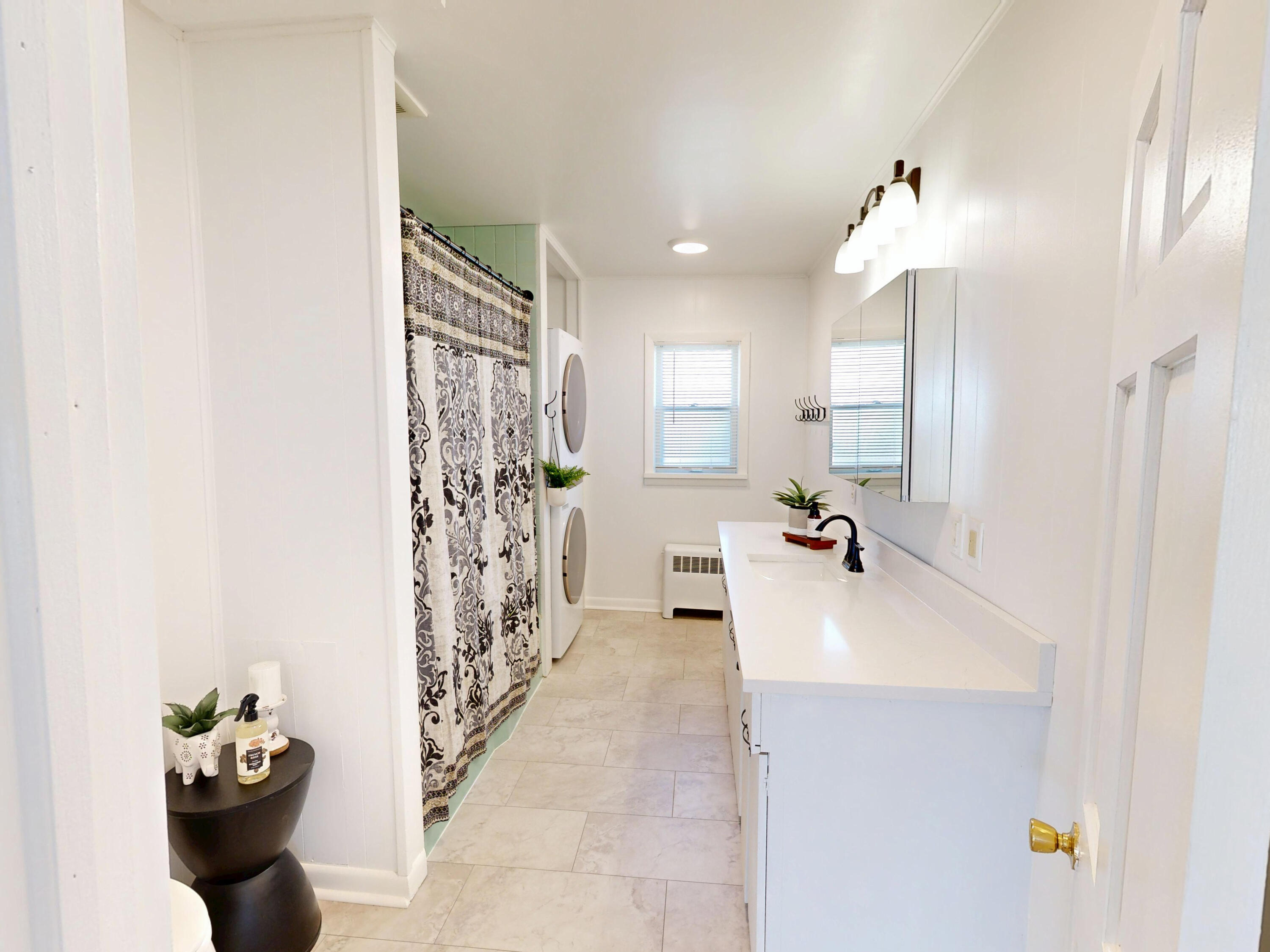 308 North High Street Fort Atkinson, WI 53538 - Photo 8 of 22 Bath