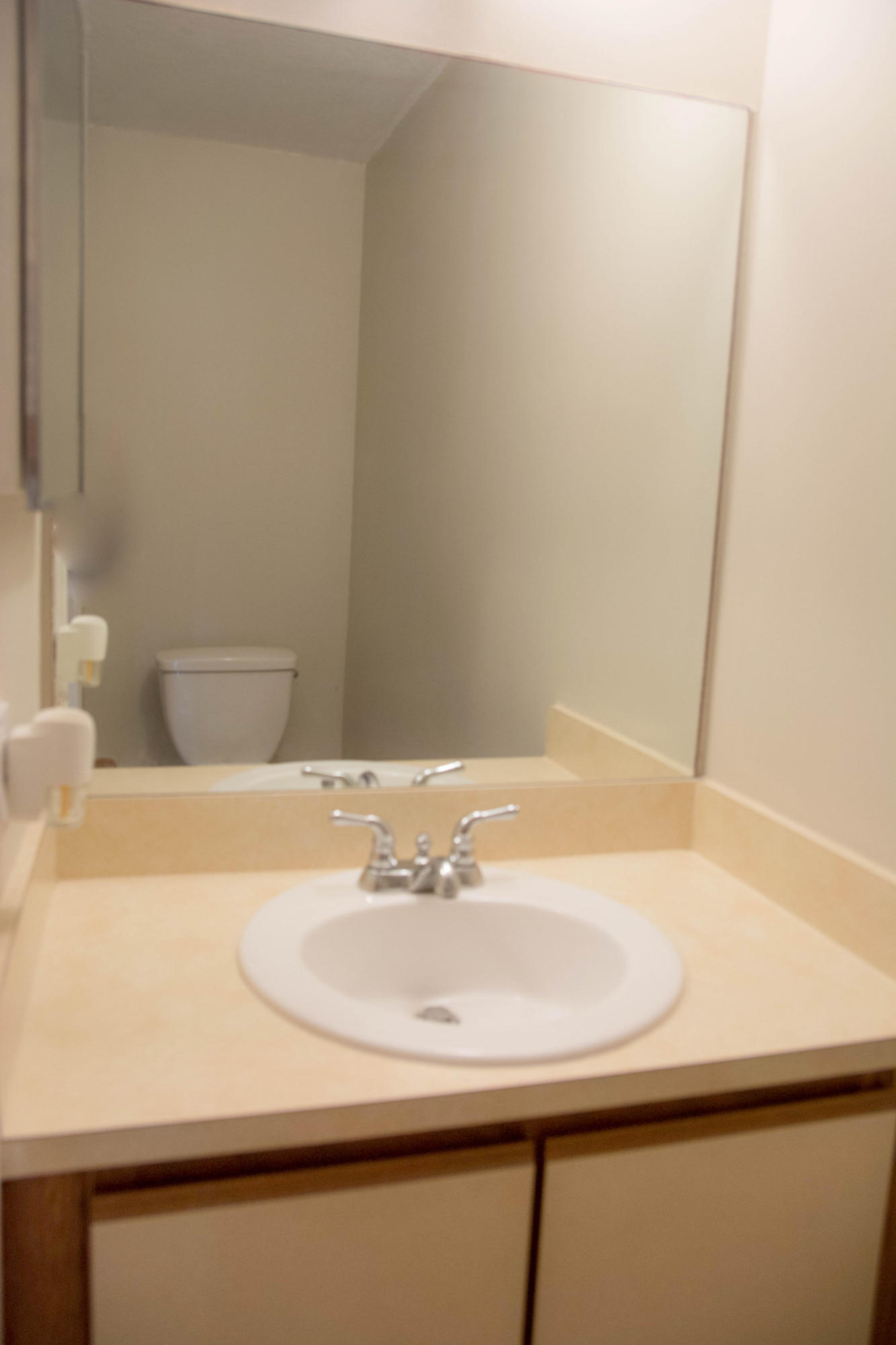 62 Maplecrest Circle Jupiter, FL 33458 - Photo 13 of 24 1st Floor .5 bath