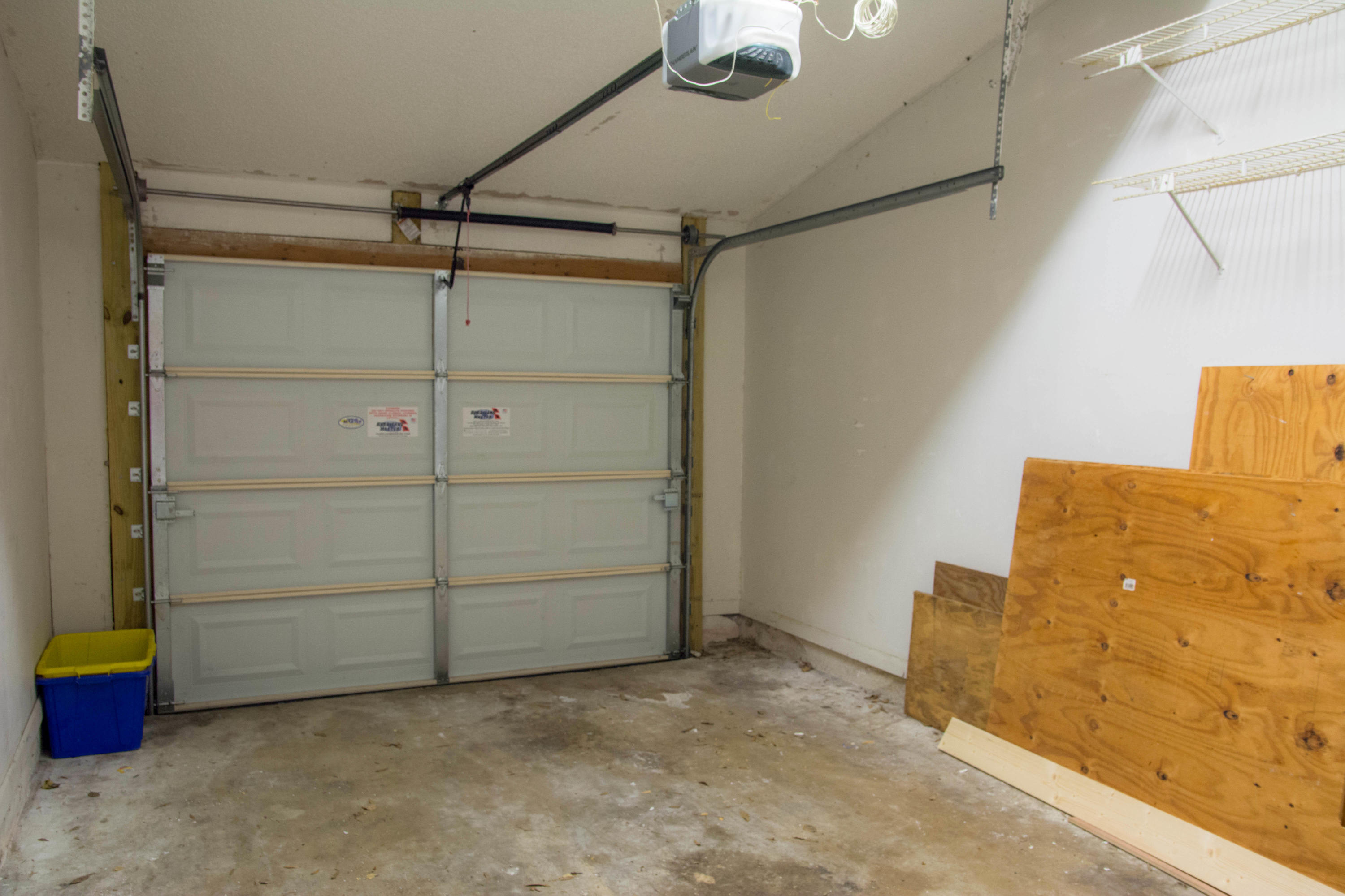 62 Maplecrest Circle Jupiter, FL 33458 - Photo 7 of 24 1 car garage