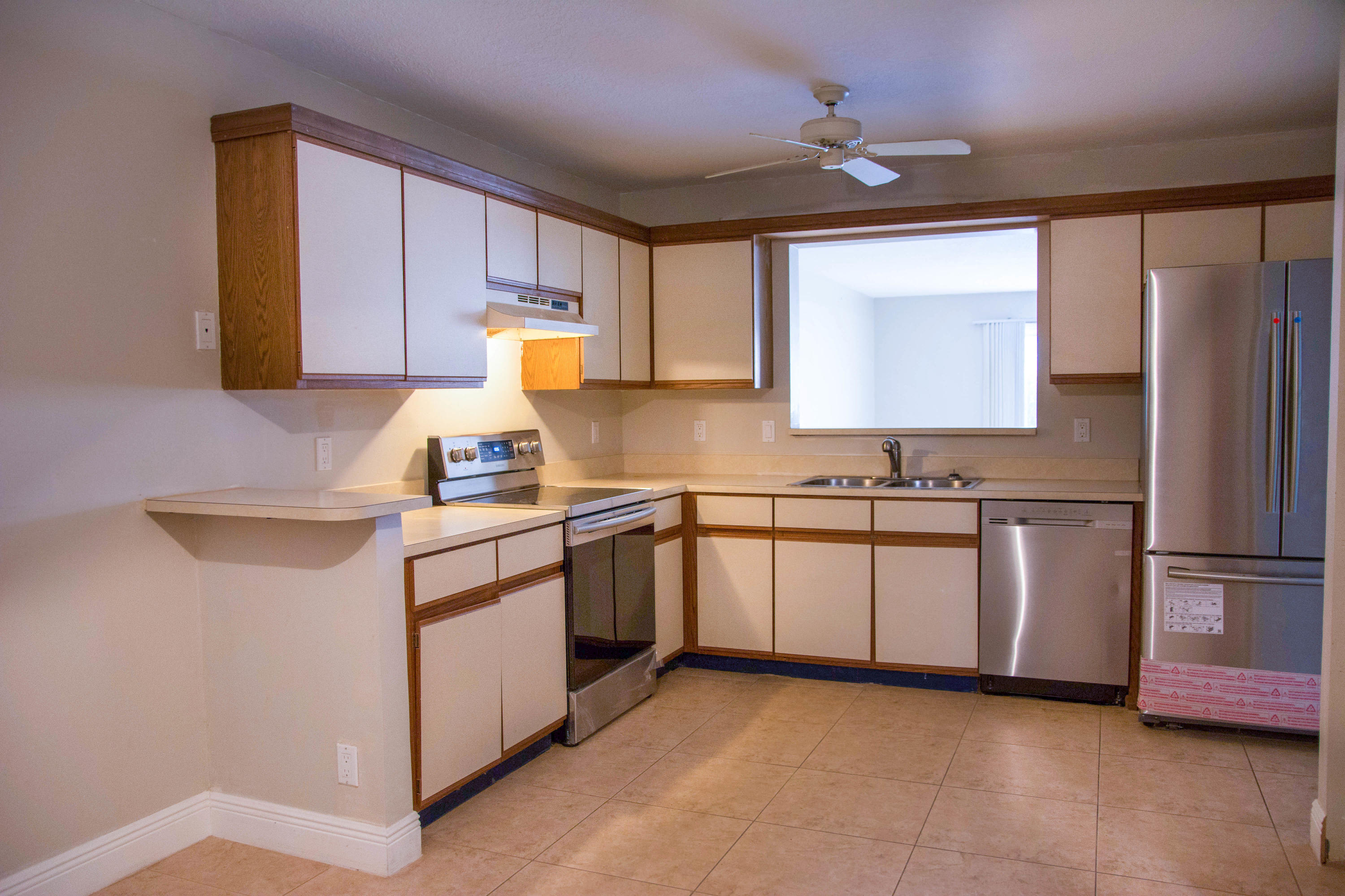 62 Maplecrest Circle Jupiter, FL 33458 - Photo 8 of 24 Kitchen
