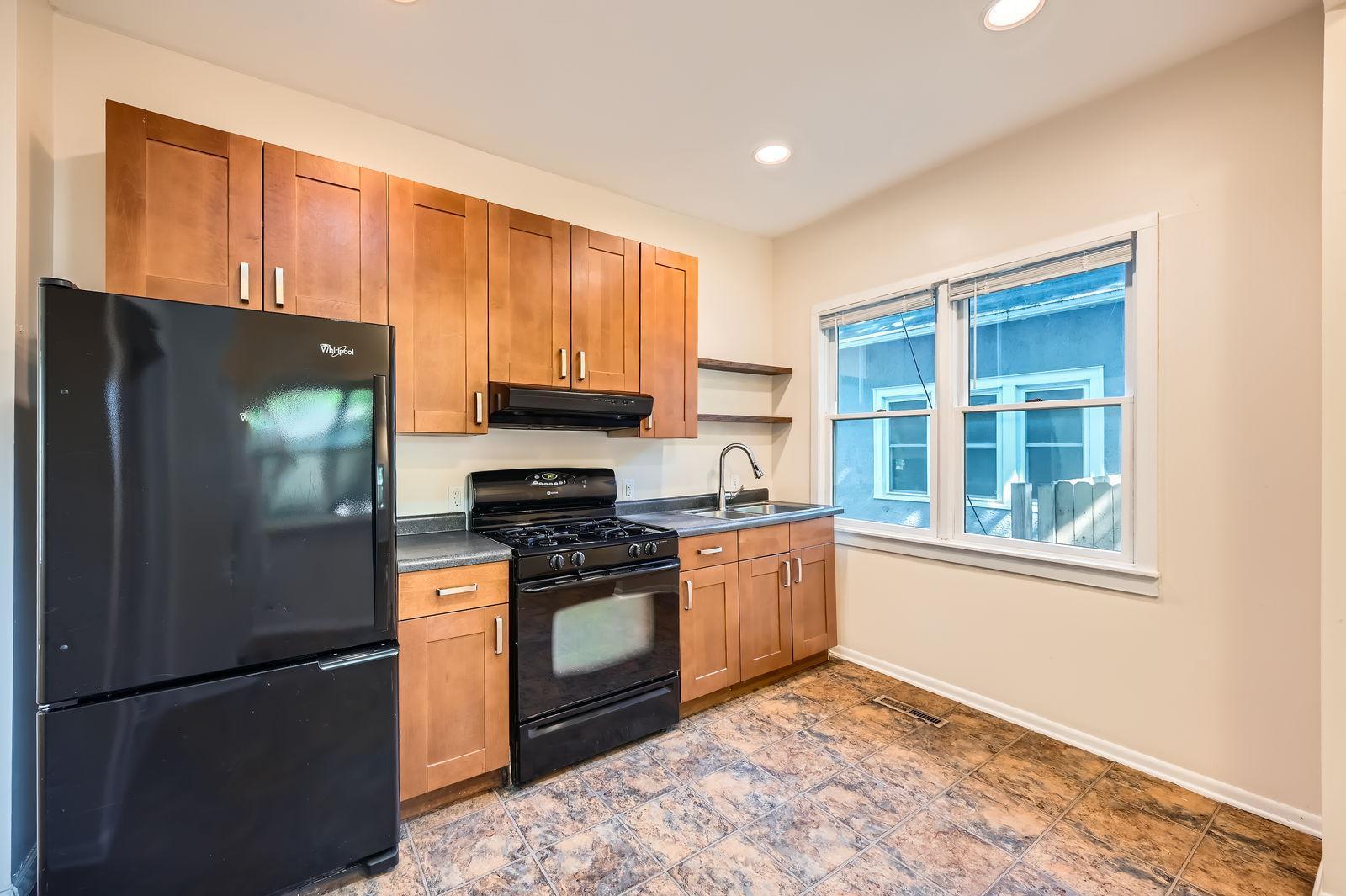 3014 North Humboldt Avenue Minneapolis, MN 55411 - Photo 11 of 26