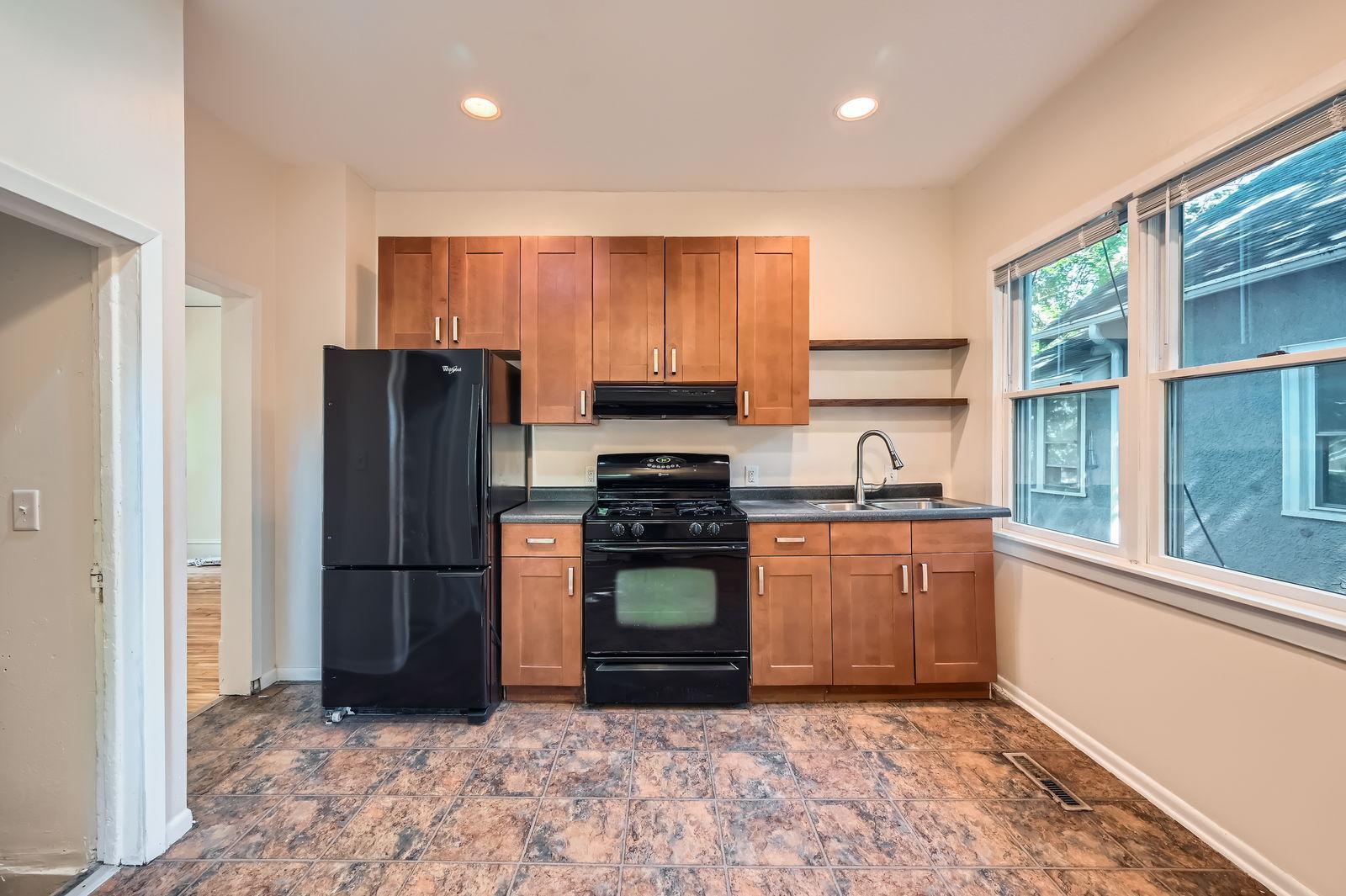 3014 North Humboldt Avenue Minneapolis, MN 55411 - Photo 13 of 26