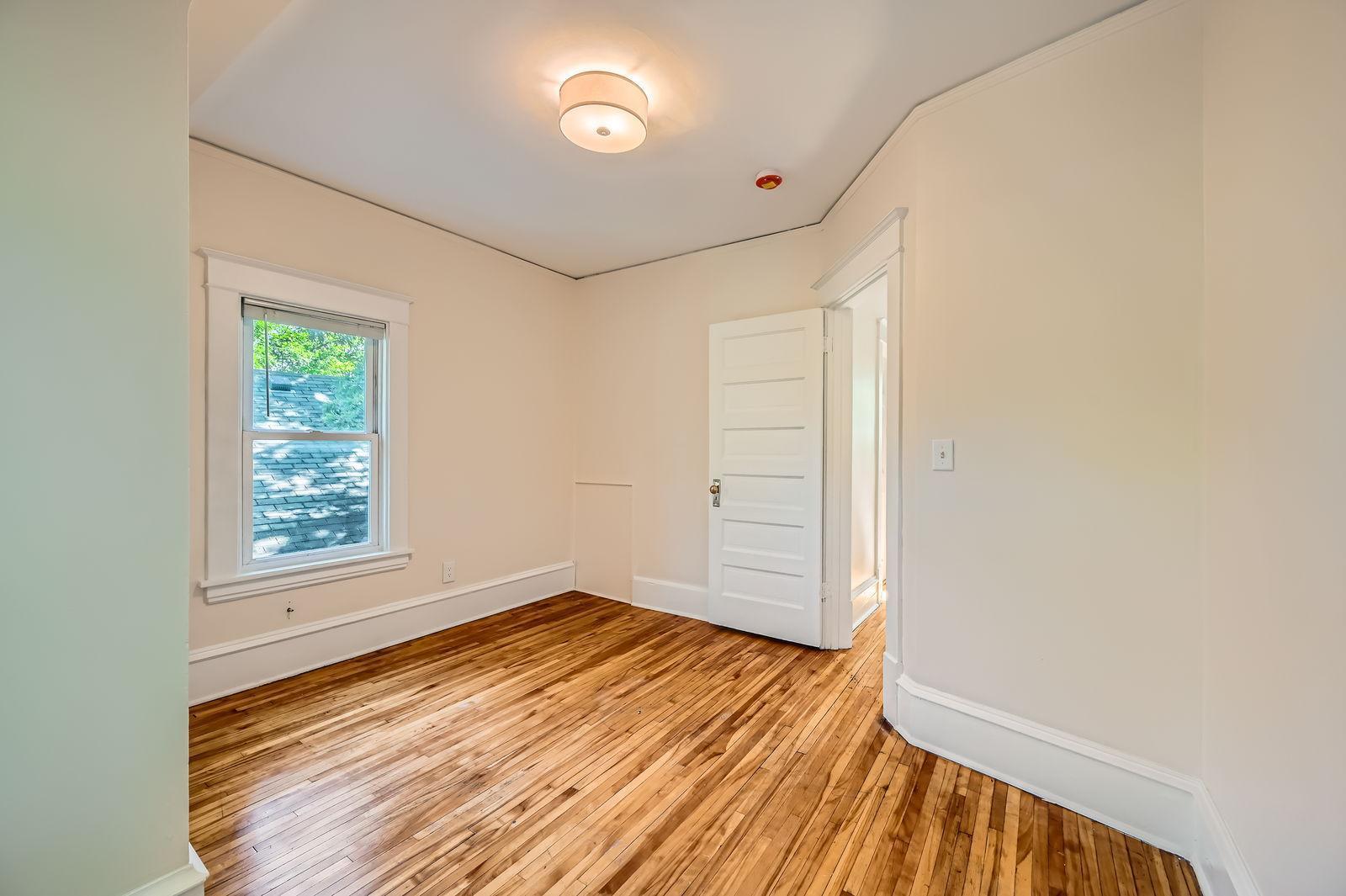 3014 North Humboldt Avenue Minneapolis, MN 55411 - Photo 16 of 26