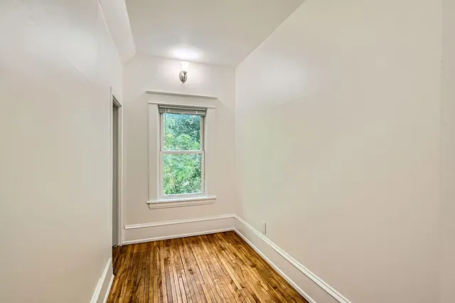 $2,200 | 3014 North Humboldt Avenue, Minneapolis, MN 55411