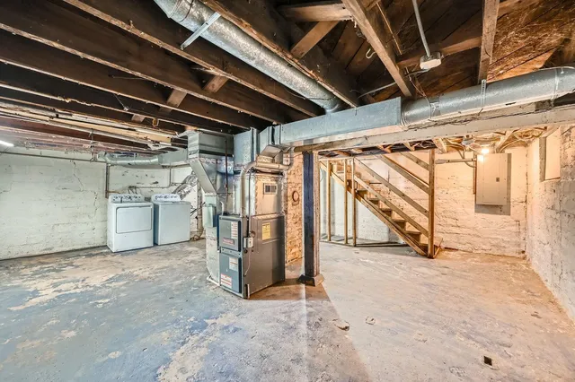 $2,200 | 3014 North Humboldt Avenue, Minneapolis, MN 55411