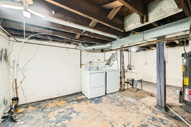 $2,200 | 3014 North Humboldt Avenue, Minneapolis, MN 55411