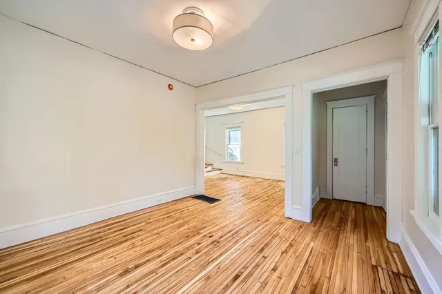 $2,200 | 3014 North Humboldt Avenue, Minneapolis, MN 55411