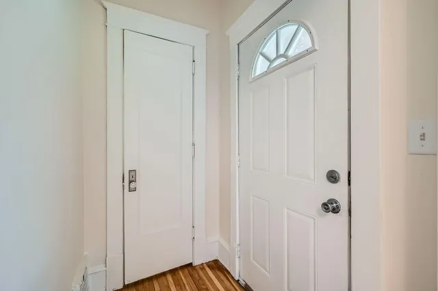 $2,200 | 3014 North Humboldt Avenue, Minneapolis, MN 55411