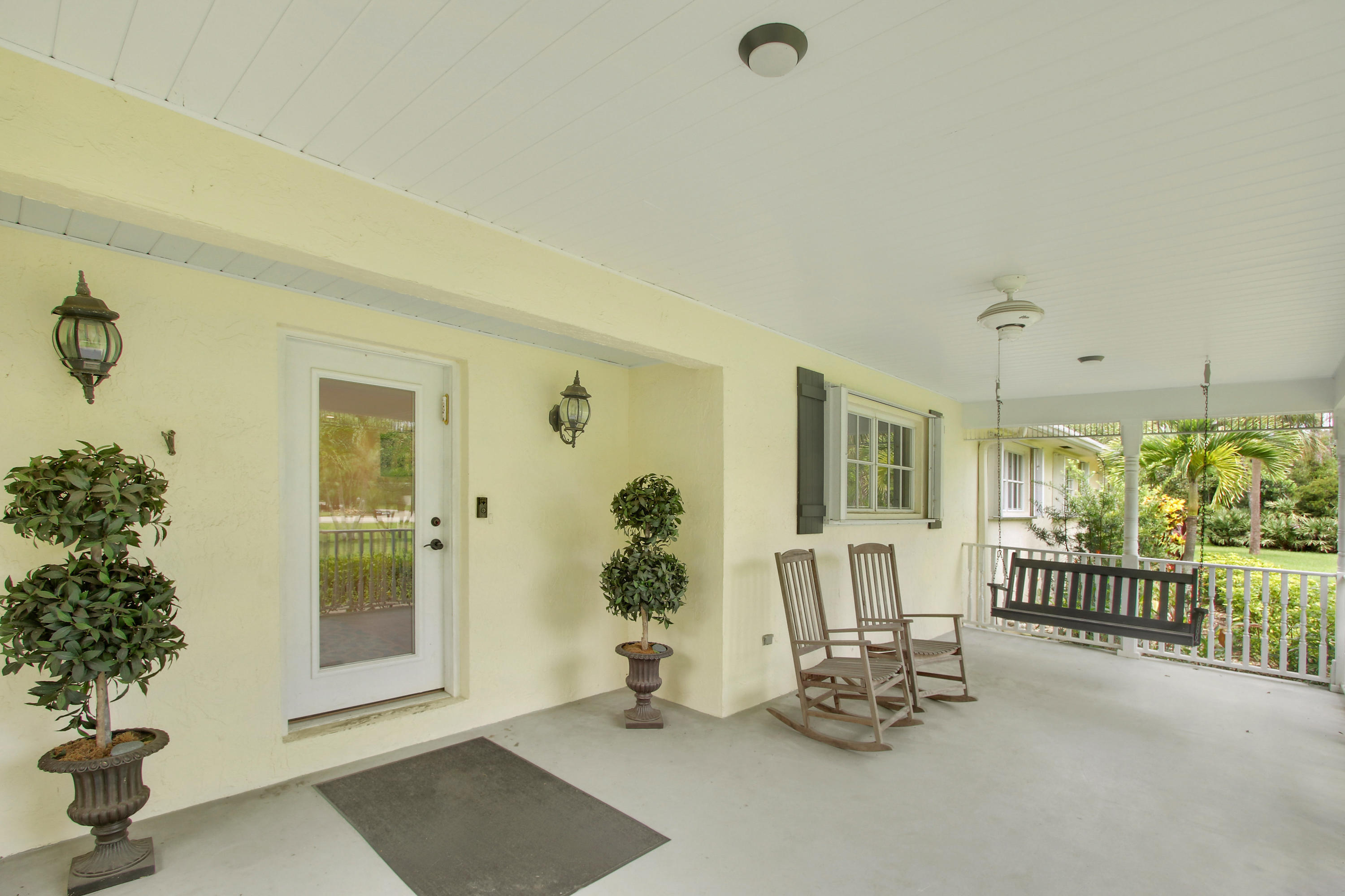 5384 Pennock Point Road Jupiter, FL 33458 - Photo 2 of 34 Front Porch
