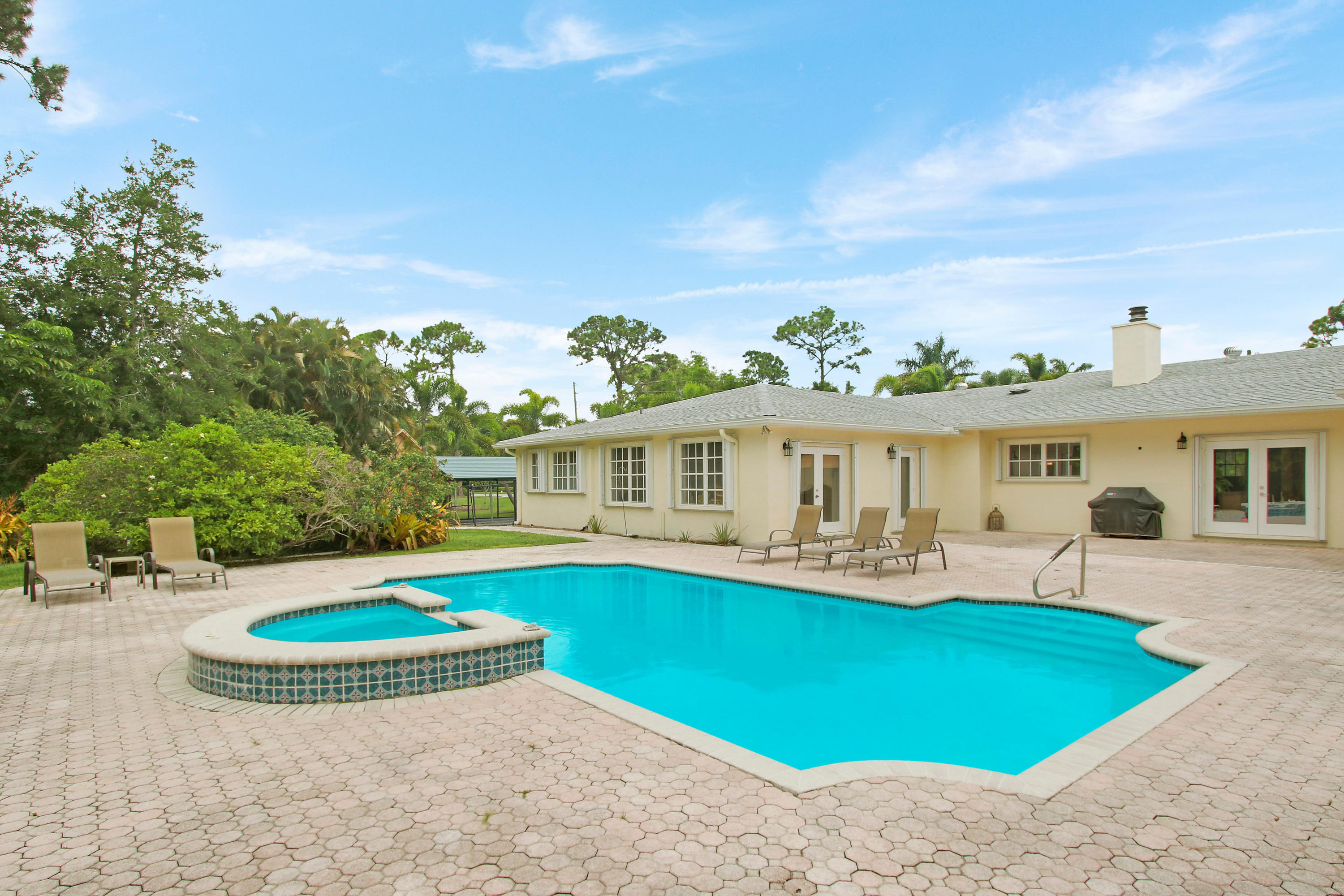 5384 Pennock Point Road Jupiter, FL 33458 - Photo 24 of 34 Pool